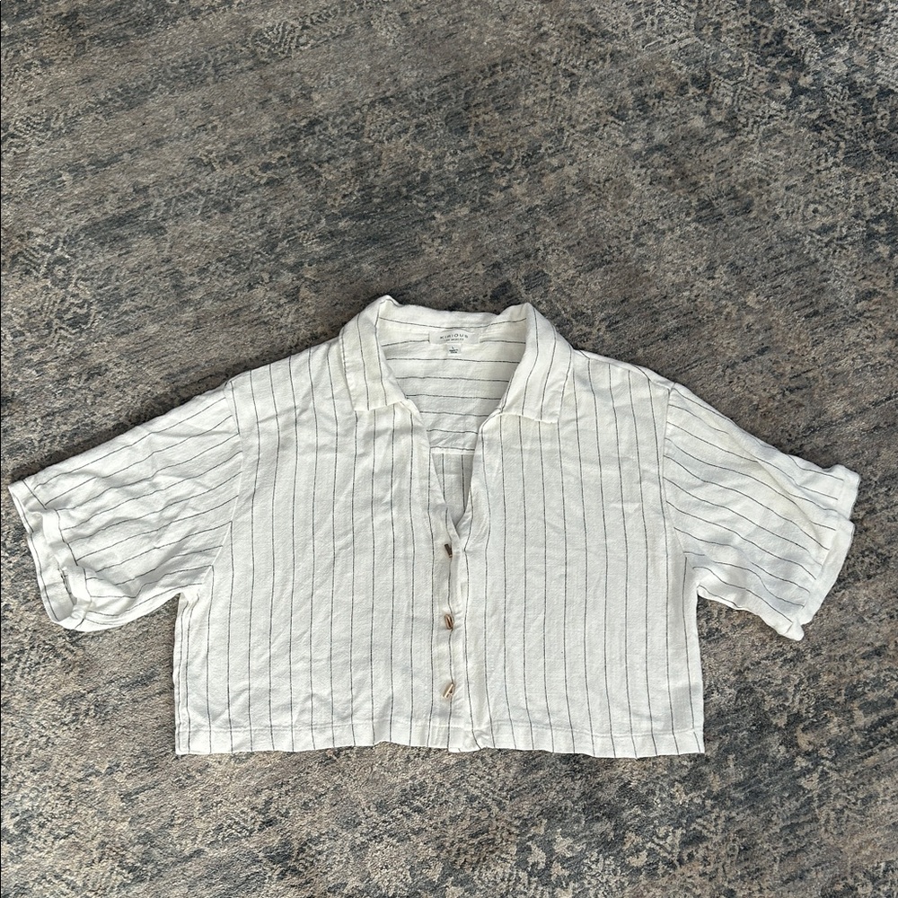 Cropped Ivory Button-Down Top with Thin Navy Stripes